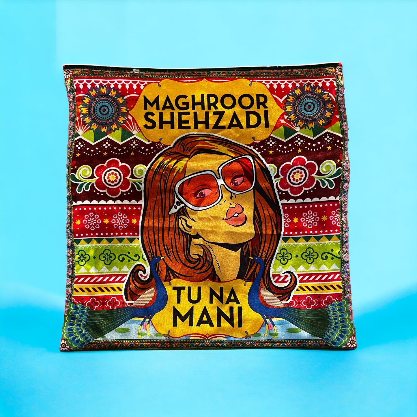 Maghroor Shehzadi Cushion Cover