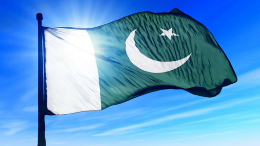 Pakistani flag 13 feet